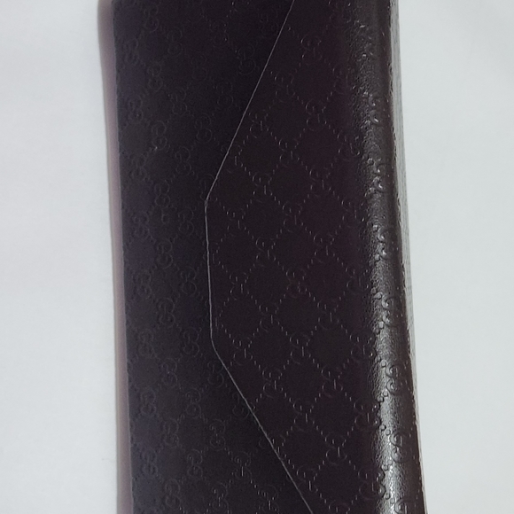 Gucci Oversized Sunglasses - Picture 6 of 15